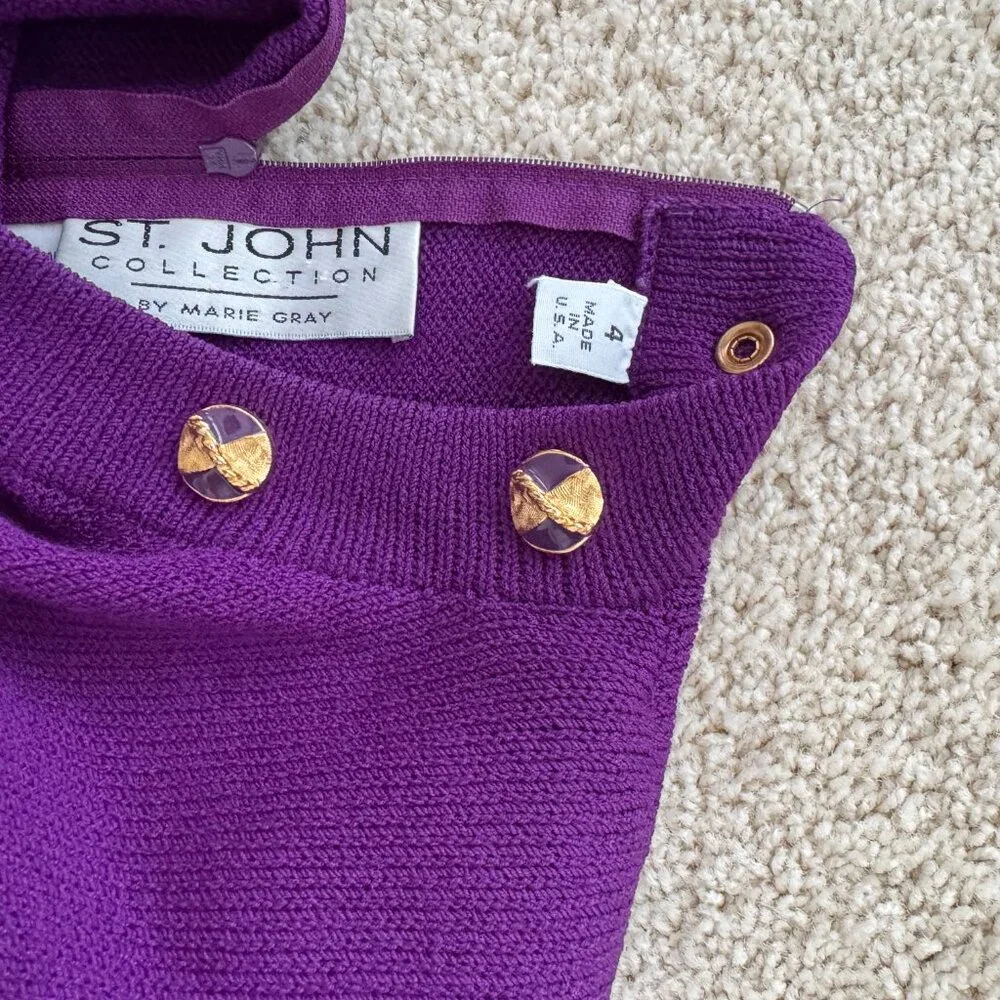 Timeless vintage,  long-sleeved St. John knit sweater dress, size 4 - Picture 3 of 12